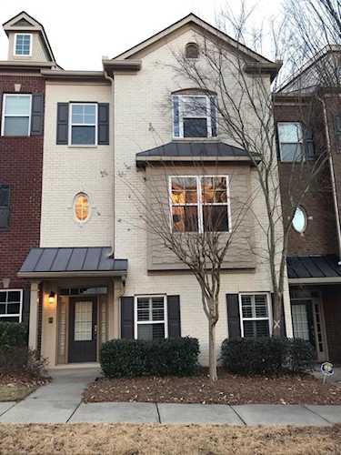 210 Jardin Ct Alpharetta, GA 30022