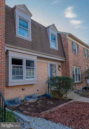 10303 Friendship Ct Fairfax, VA 22032 | MLS ® VAFX1175610 Photo 1