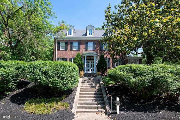 226 39th St Baltimore, MD 21218