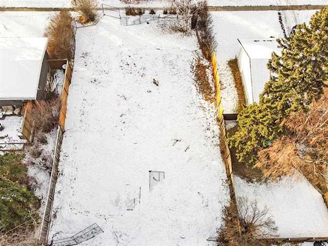 7302 Elbow Dr SW Calgary, AB T2V 1K1