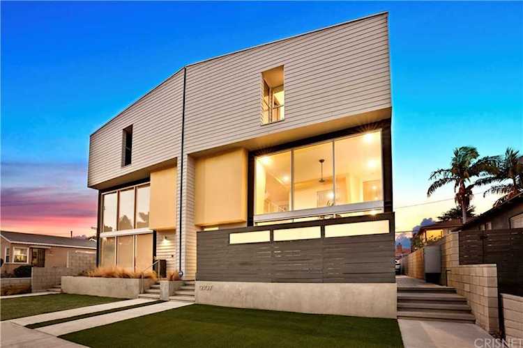 12107 Ocean Park Boulevard, Los Angeles, CA 90064 | RubyHome Photo 1