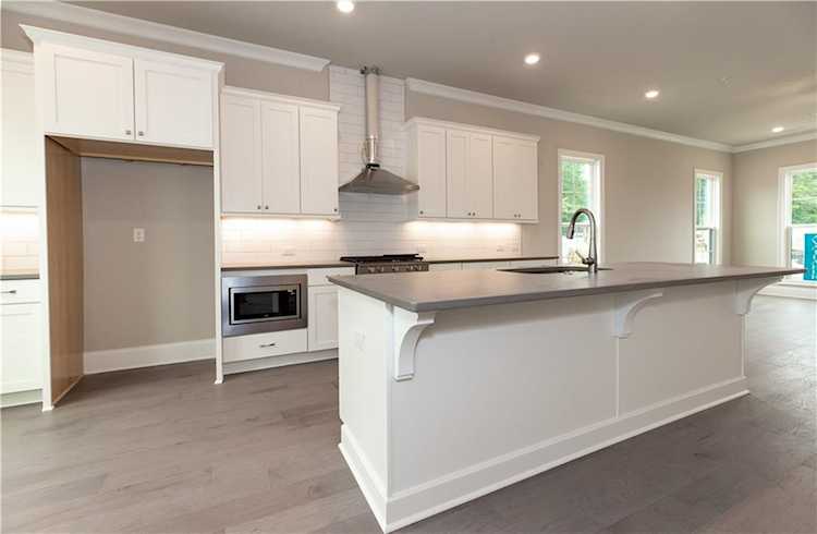 315 Burgess Walk #13 Alpharetta, GA 30009