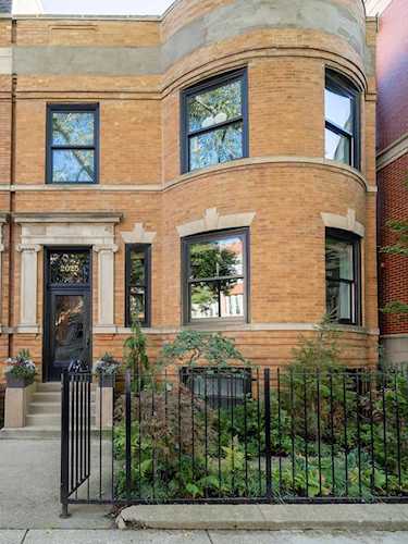 2025 N Howe St Chicago, IL 60614