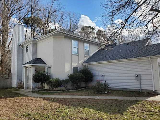 837 Royal Grove Ct Chesapeake, VA 23320
