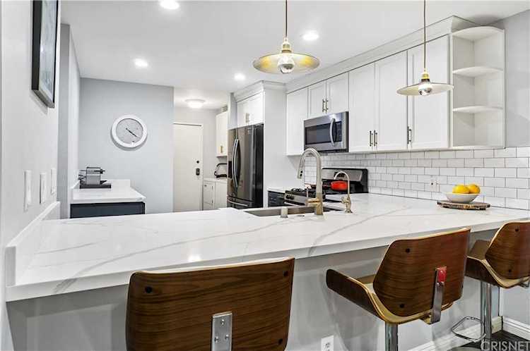 4321 Los Feliz Boulevard #4 Los Angeles, CA 90027