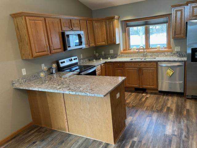 803 Hilltop Dr Deforest, WI 53532