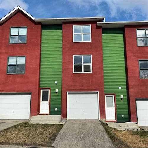 7 Westland Rd #17 Okotoks, AB T1S 1B4