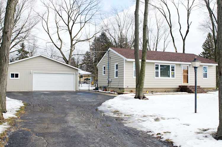 38433 N Holdridge Ave Beach Park, IL 60087