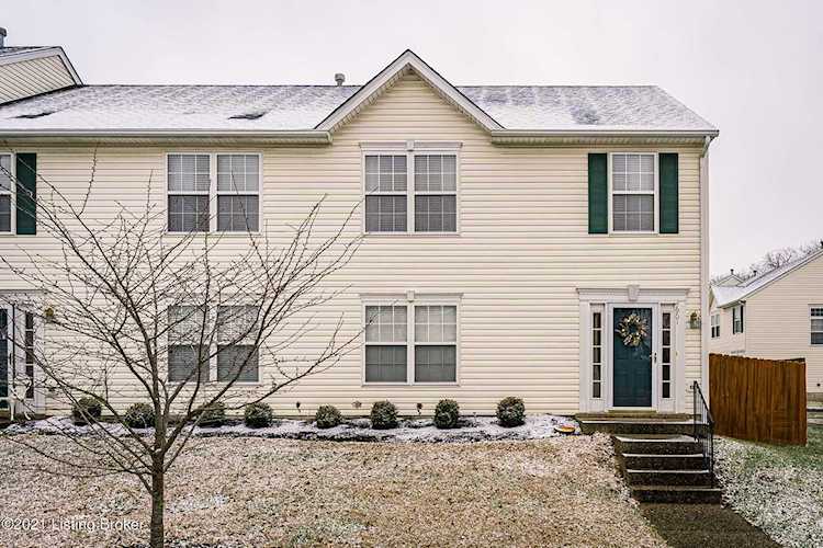 7901 Moss Green Way Louisville, KY 40291