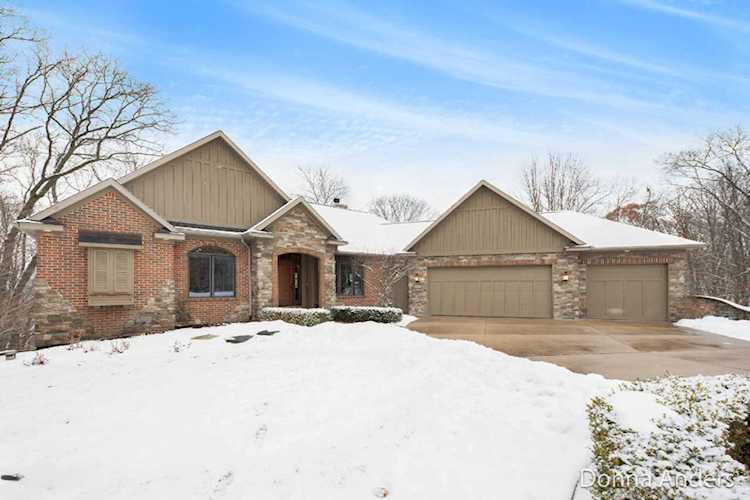 4825 Maltese Ct Belmont, MI 49306