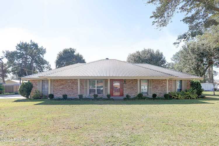 203 Francis Street St. Martinville, LA 70582
