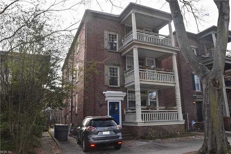 Virginia Area Real Estate Agent Photo 1