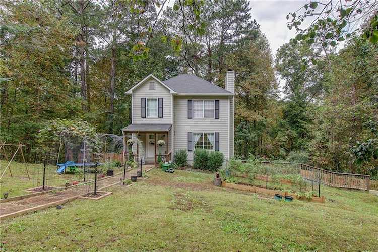 4422 Bos Circle Loganville, GA 30052