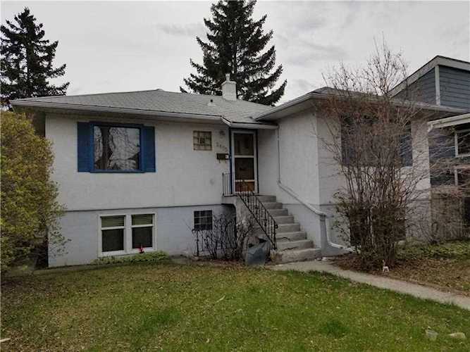 2633 1 Ave NW Calgary, AB T2N 0C5