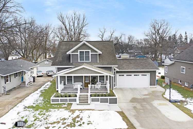 217 Michigan St Zeeland, MI 49464