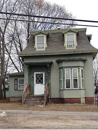 41 Walnut St Rochester, NH 03867