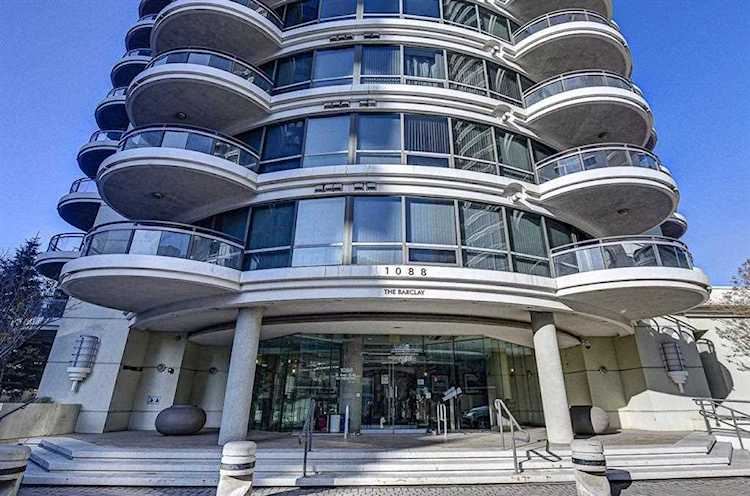 1088 6 Ave SW #2302 Calgary, AB T2P 5N3