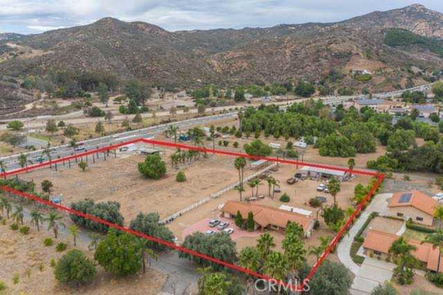 13950 Valle Lindo Road Escondido, CA 92027