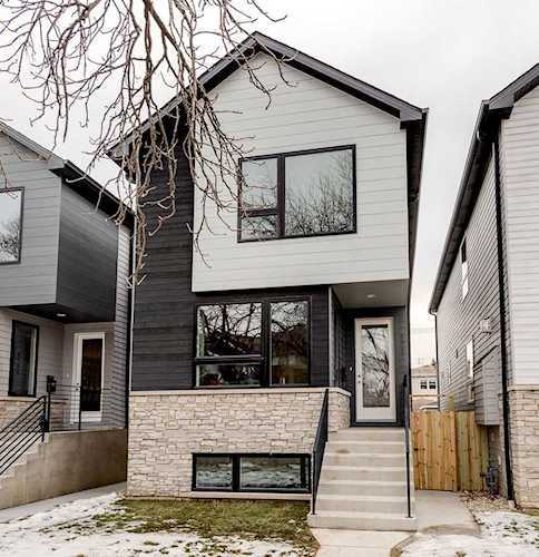 5757 W Ainslie St Chicago, IL 60630