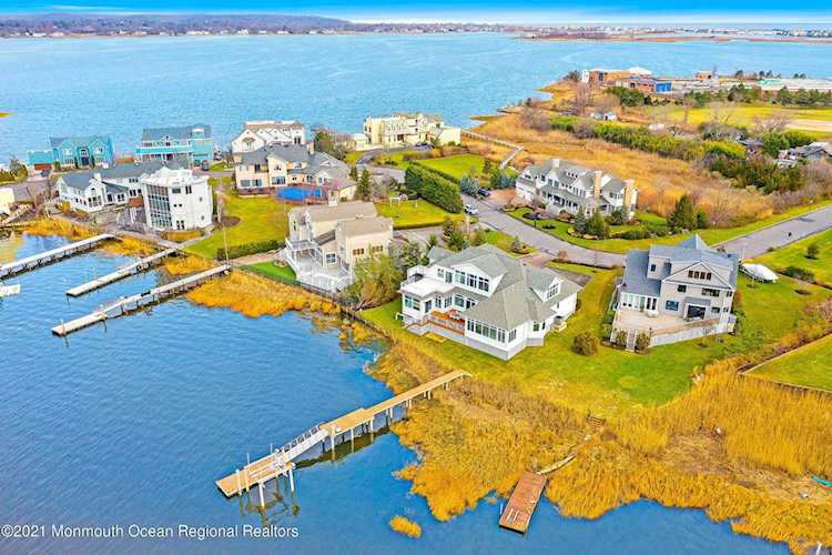 30 Highland Ave Monmouth Beach, NJ 07750