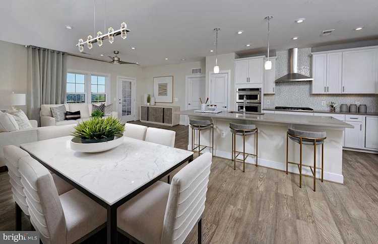 2324 Wind Charm St #20702 Herndon, VA 20171