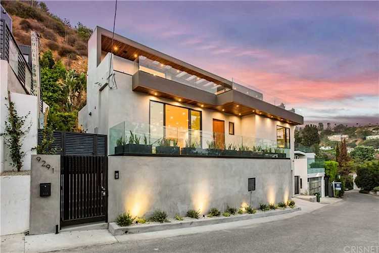 9291 Flicker Way Los Angeles, CA 90069
