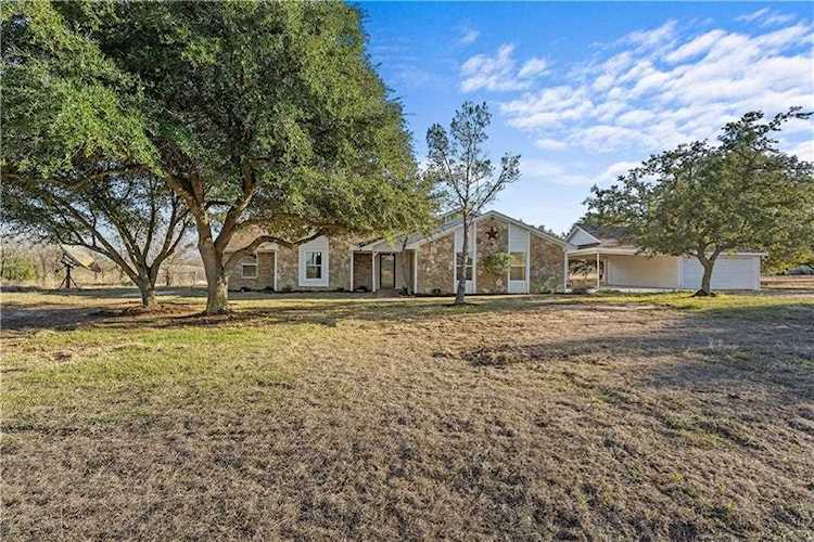 702 E Leona Parkway Lorena, TX 76655