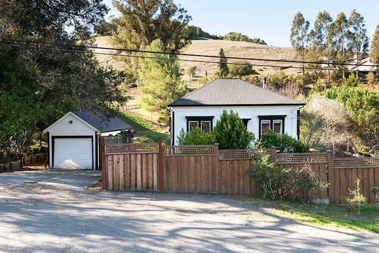 3180 I Street Street Petaluma, CA 94952