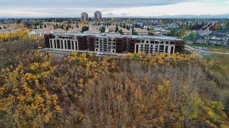 15 Cougar Ridge Landing SW #105 Calgary, AB T3H 4B9