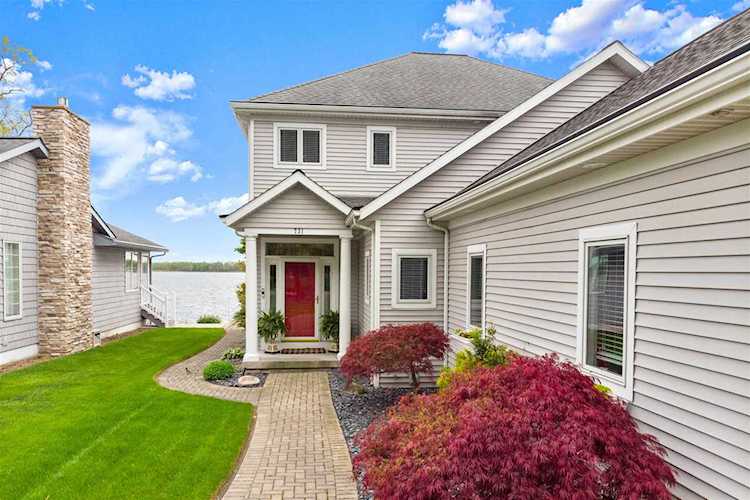 731 E Northshore Drive Syracuse, IN 46567