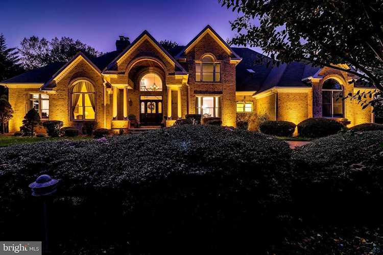 502 Scenic Way Great Falls, VA 22066