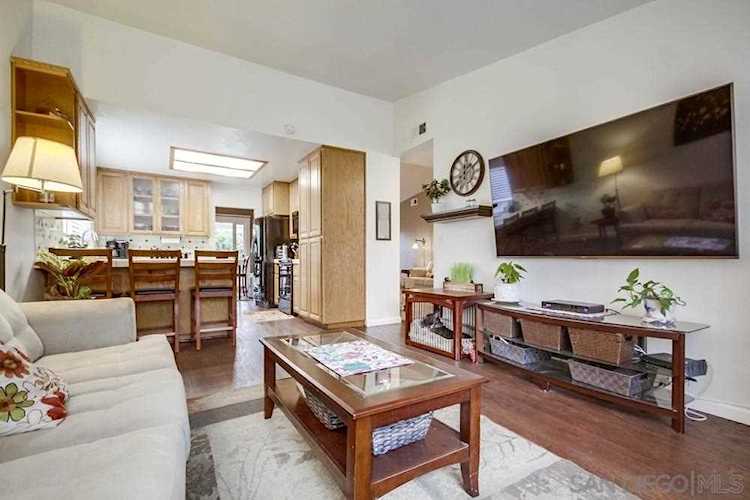 9919 Knollview, Spring Valley, 91977 | MLS#210001651 Photo 1