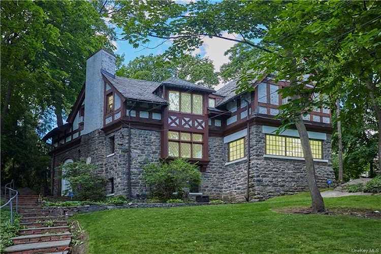 355 W 246th Street Bronx, NY 10471