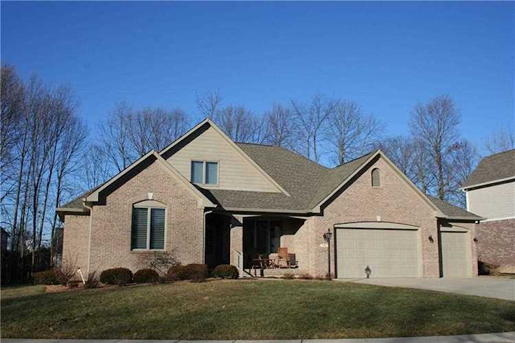 7810 Shady Woods Dr Indianapolis, IN 46259
