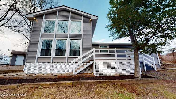 2009 Lonesome Hollow Rd Louisville, KY 40272