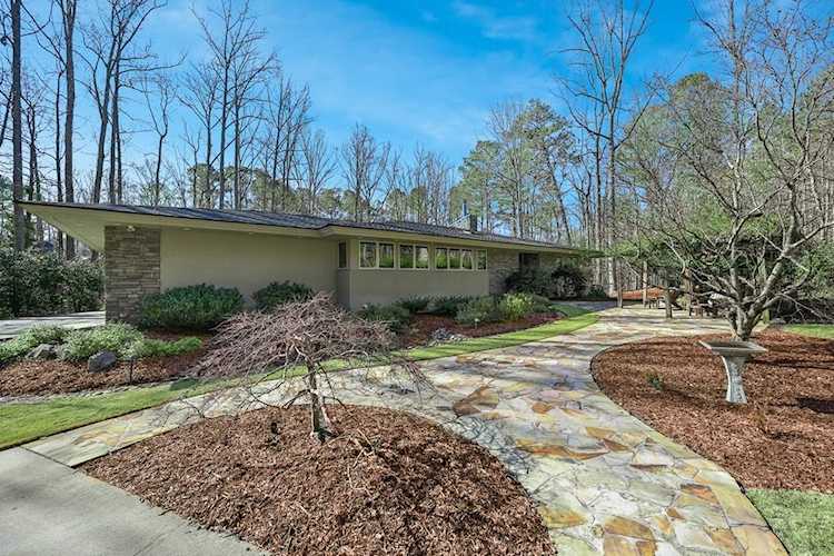 610 Red Maple Ln Milton, GA 30004