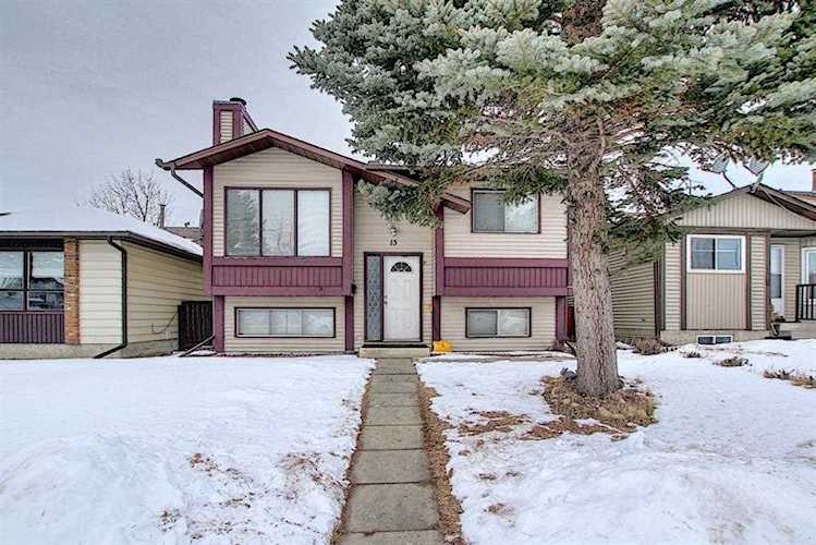 15 Whitehaven Rd NE Calgary, AB T1Y 6A5
