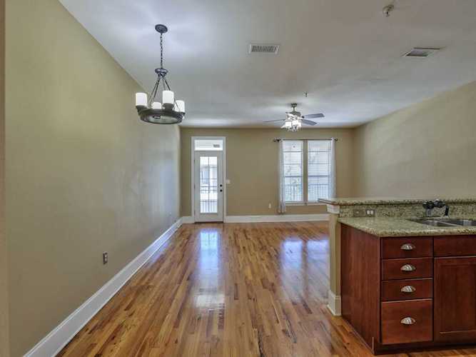 415 St Francis St Tallahassee, FL 32301