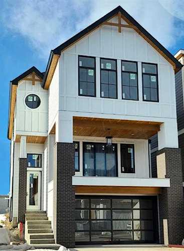 20 Timberline Way SW Calgary, AB T3H 0W3