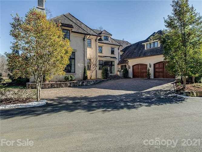 312 Eastover Woods Circle Charlotte, NC 28207