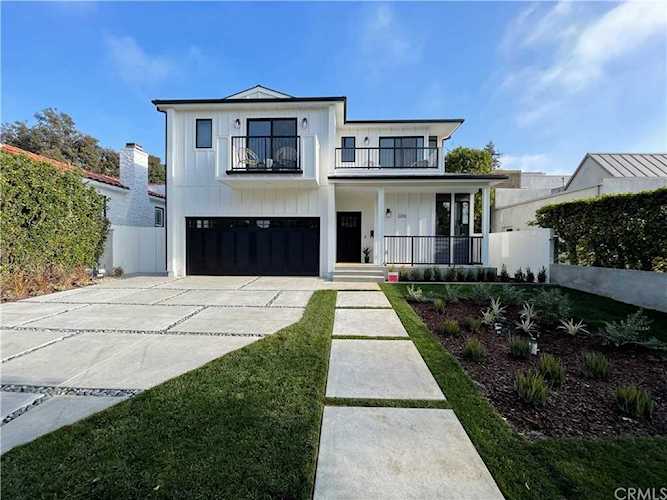 2206 Veteran Avenue Los Angeles, CA 90064