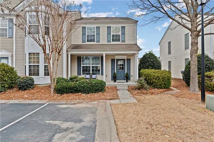 947 Prestwyck Ct, Alpharetta, GA 30004 - Premier Atlanta Real Estate Photo 1