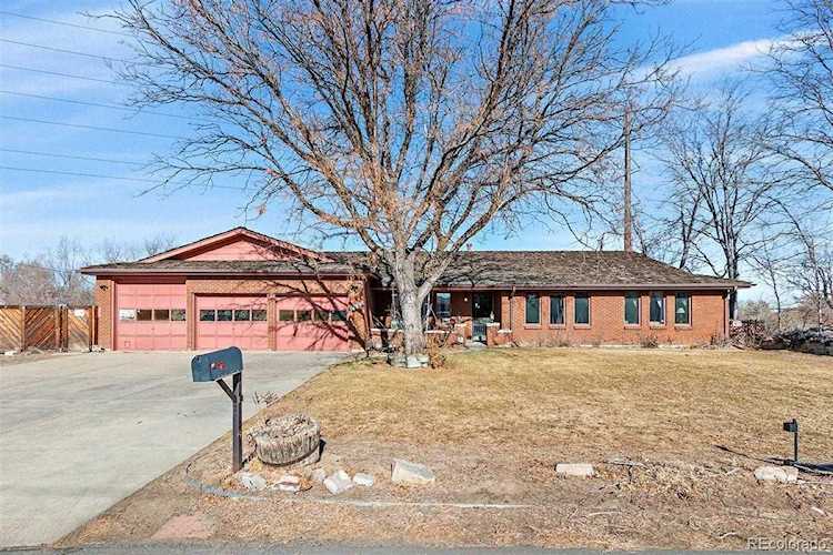 6691 W 10th Place Lakewood, CO 80214