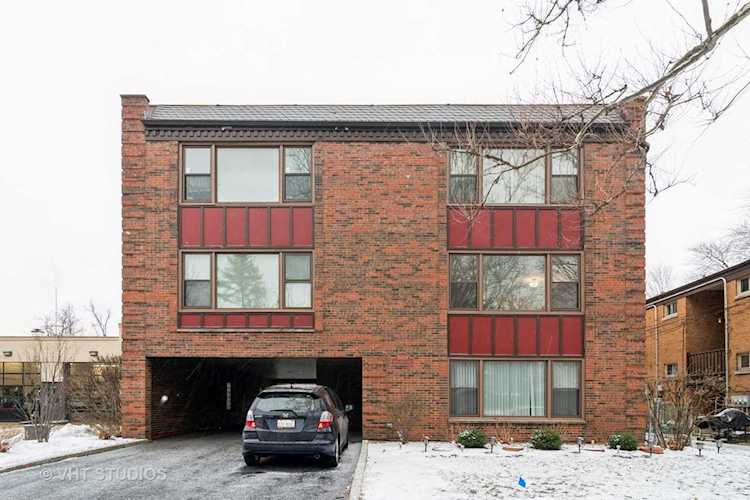 8009 Lake St #2W River Forest, IL 60305