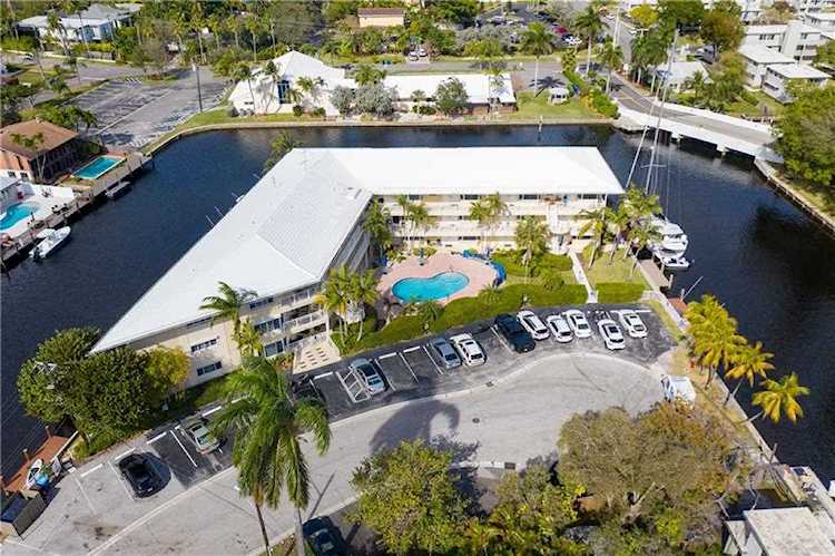 535 Hendricks Isle #105 Fort Lauderdale, FL 33301