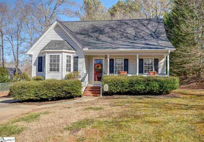 204 Brookview Circle Easley, SC 29642
