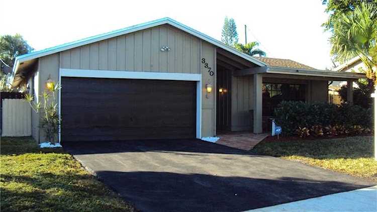 3370 SW 2nd Ct Deerfield Beach, FL 33442