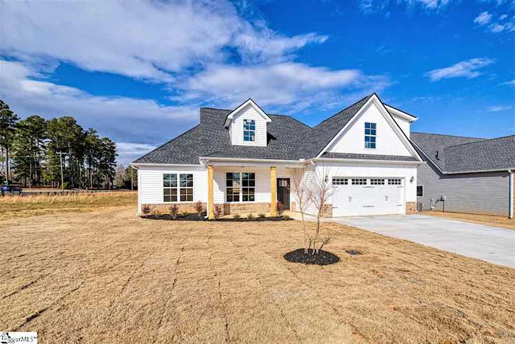 103 Carolina Dr Piedmont, SC 29673