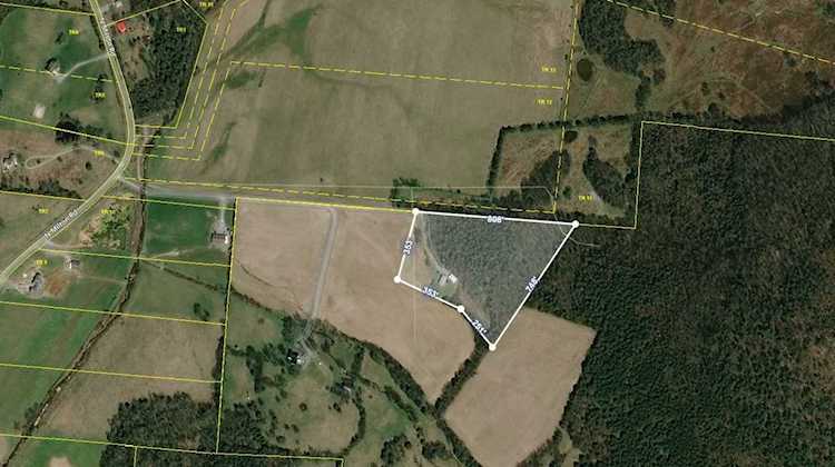 9788 N Milton Rd Milton, TN 37118