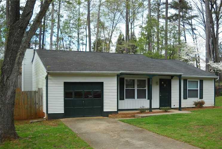 320 Hembree Forest Circle, Roswell, GA 30076 - Premier Atlanta Real Estate Photo 1